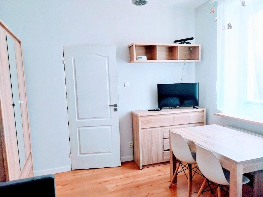 - Blisko Centrum - Podgorze, Kuchnia, Lazienka, Sypialnia Z Dwoma Lozkami Apartment Krakau
