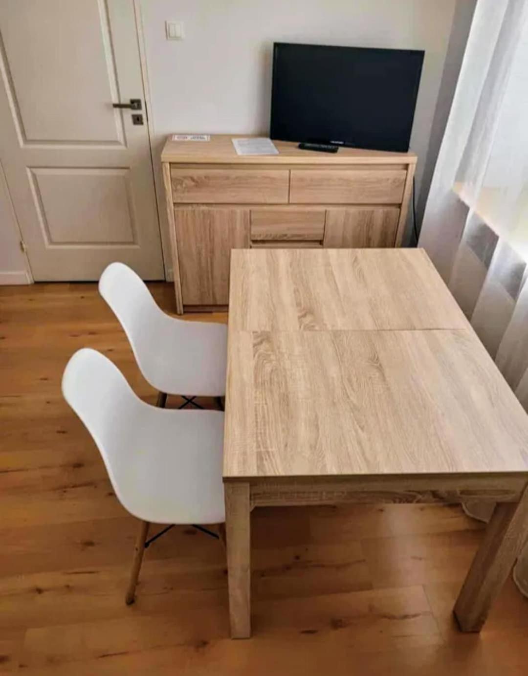 - Blisko Centrum - Podgorze, Kuchnia, Lazienka, Sypialnia Z Dwoma Lozkami Apartment *