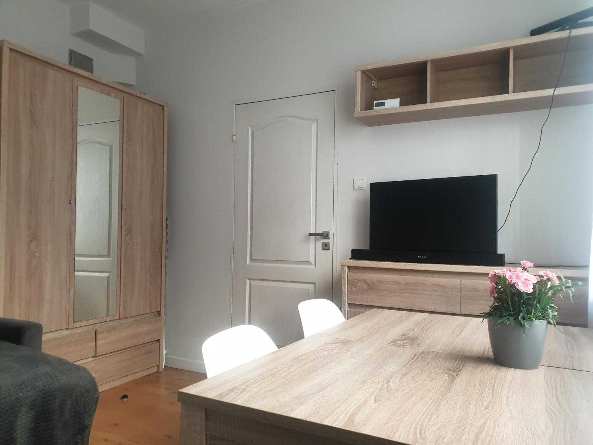 - Blisko Centrum - Podgorze, Kuchnia, Lazienka, Sypialnia Z Dwoma Lozkami * Krakau
